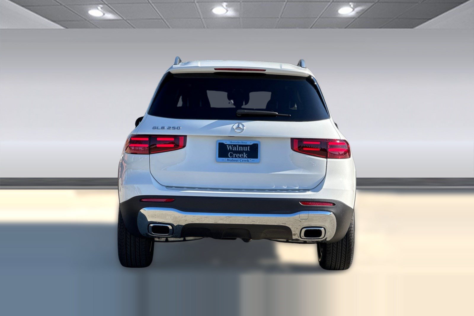 New 2026 Mercedes-Benz GLB 250 image 9