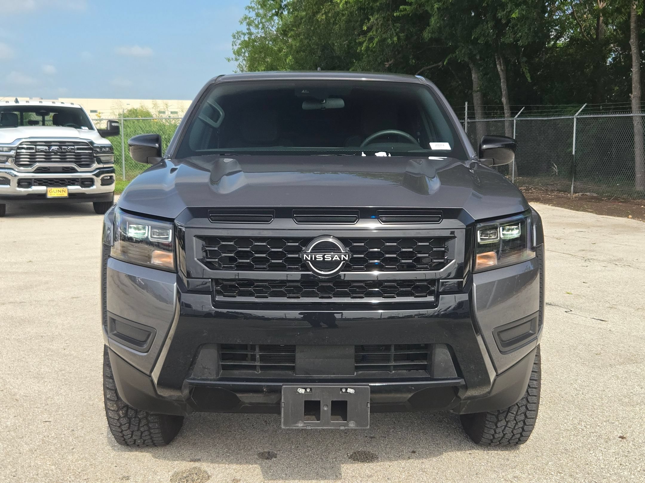 Used 2026 Nissan Frontier SV w/ SV Convenience Package RWD image 8