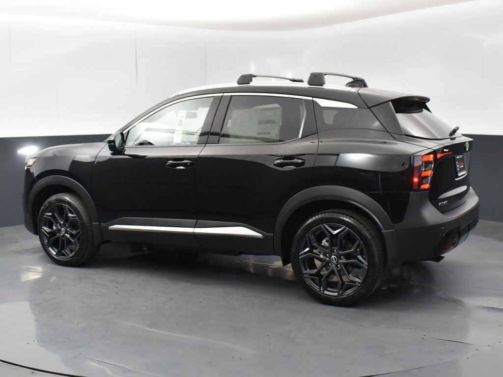 New 2026 Nissan Kicks SR w/ SR Premium Package image 5