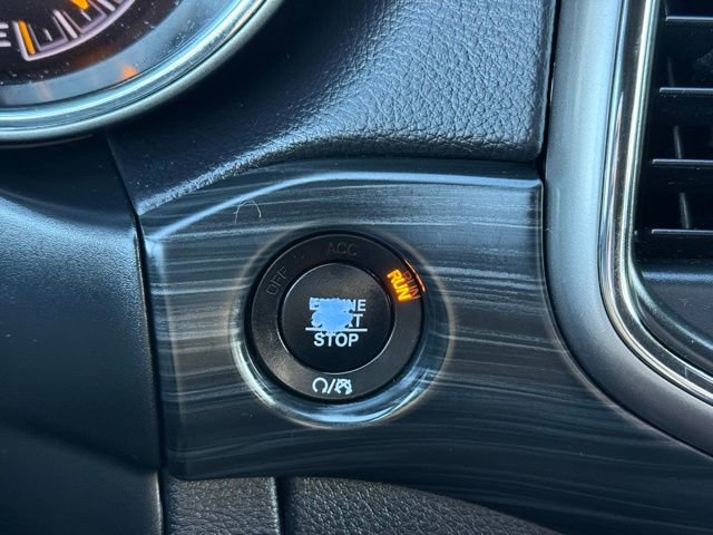 Used 2019 Jeep Grand Cherokee Laredo w/ Security & Convenience Group image 22