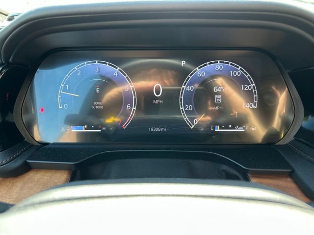 Used 2025 Jeep Grand Cherokee L Summit AWD/4WD image 2