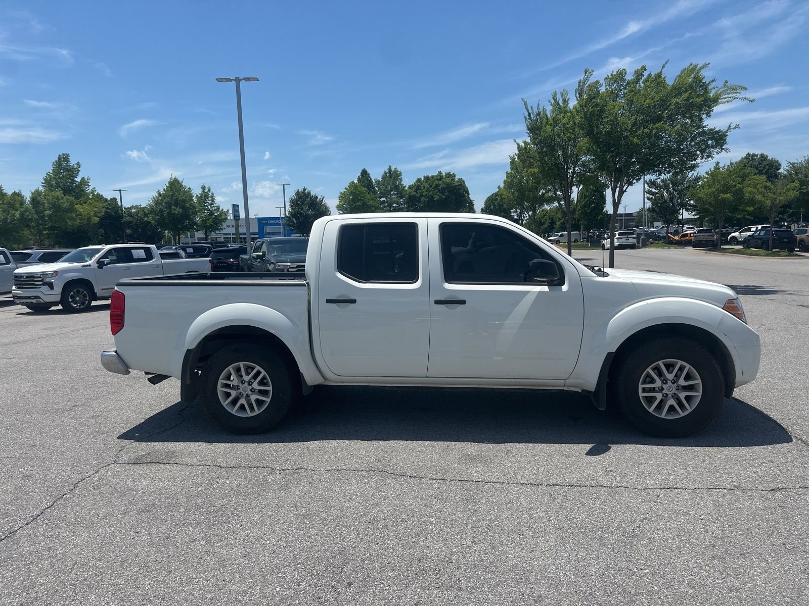 Used 2019 Nissan Frontier SV w/ Value Truck Package RWD image 4