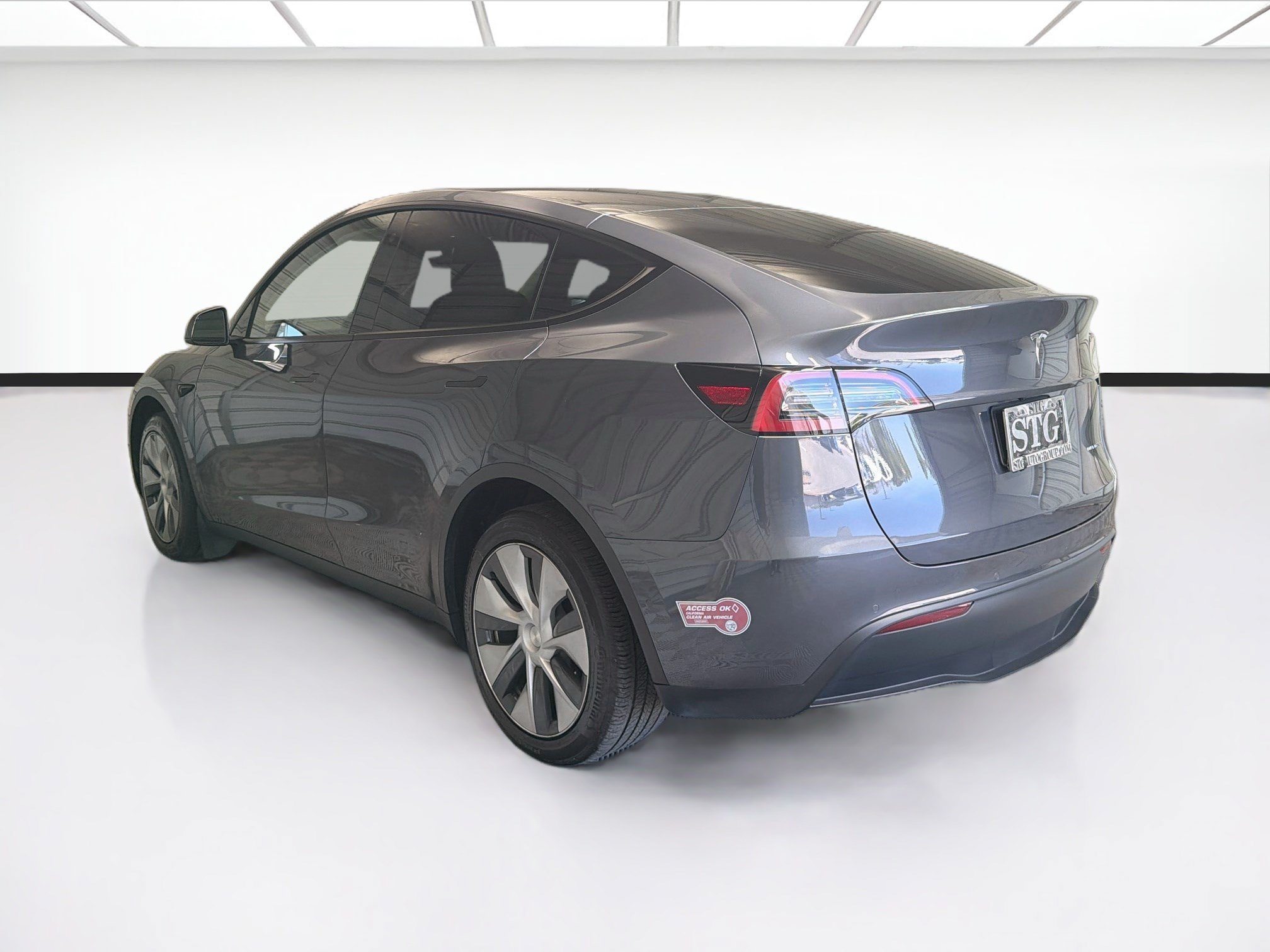 Used 2022 Tesla Model Y Long Range AWD/4WD image 6