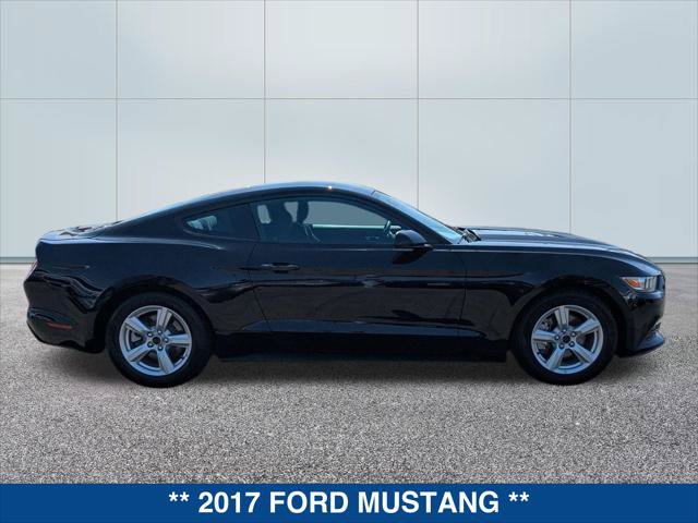 Used 2017 Ford Mustang Coupe RWD image 6