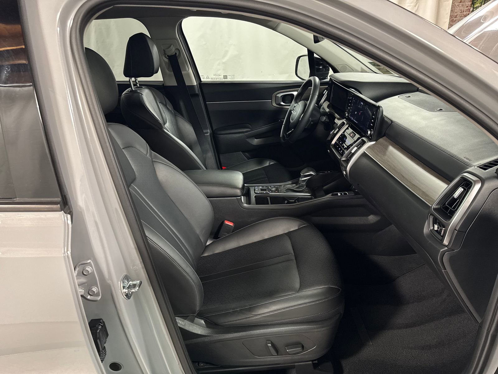 Certified 2023 Kia Sorento X-Line EX AWD/4WD image 30