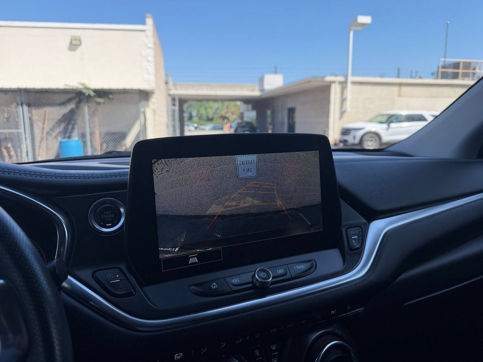 Used 2025 Chevrolet Blazer LT FWD image 24