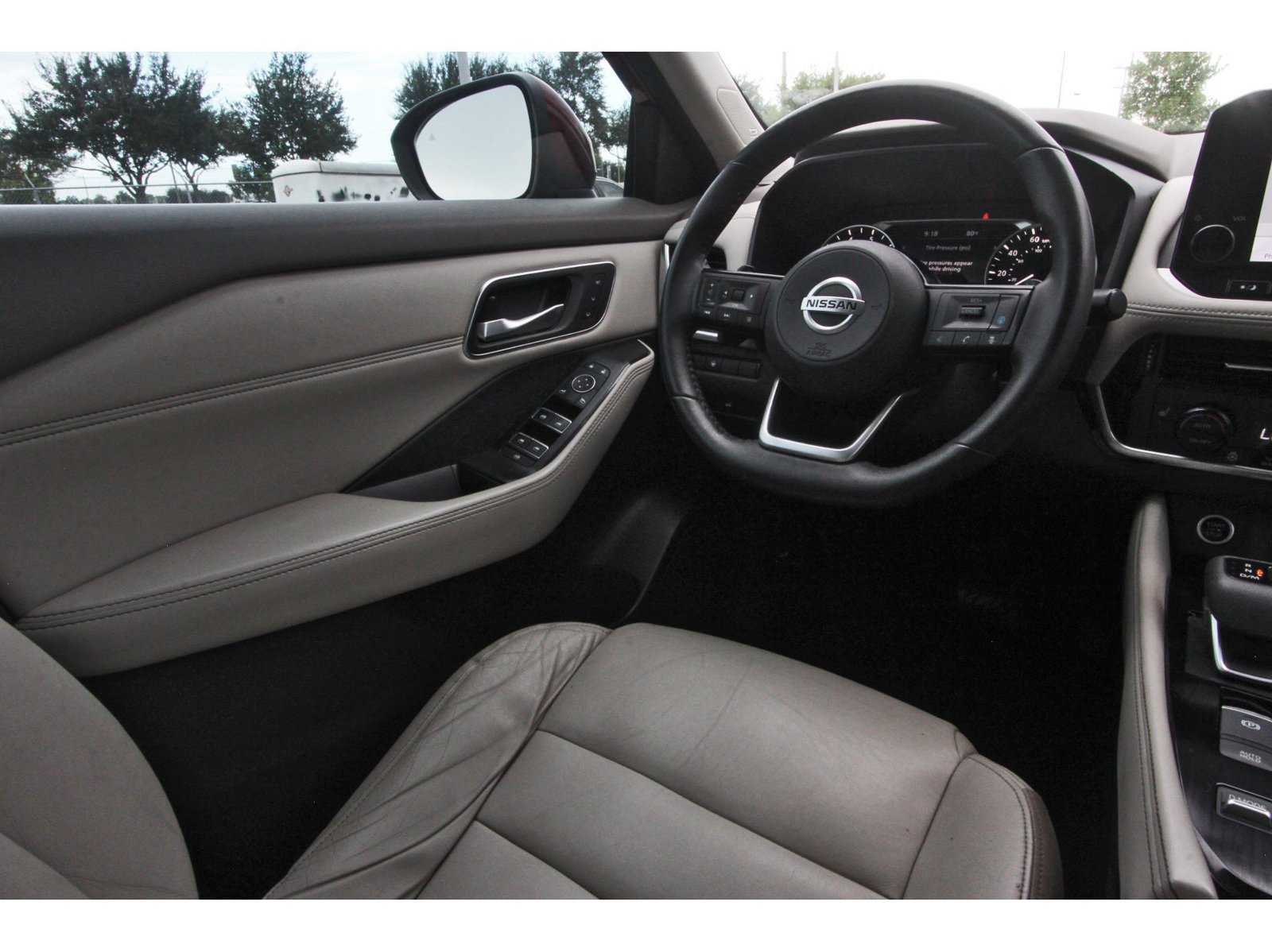 Used 2021 Nissan Rogue SL w/ Premium Package FWD image 11