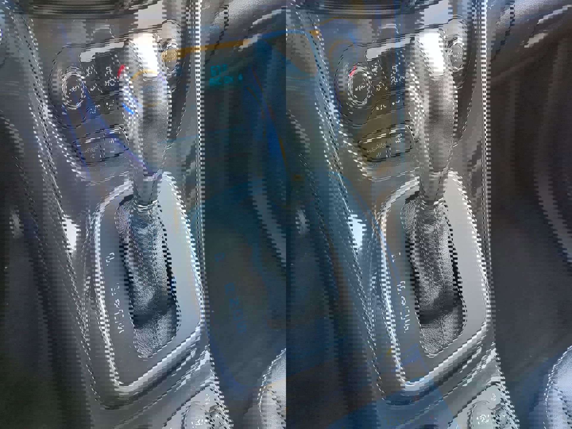 Used 2014 Ford Escape Titanium image 26