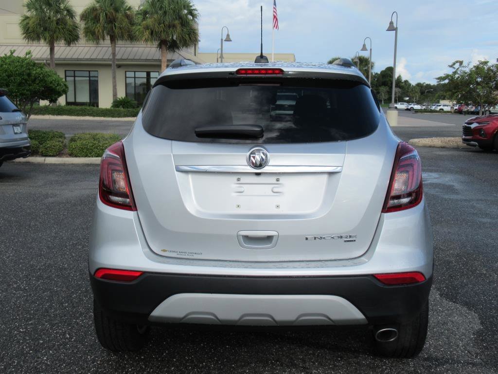 Used 2022 Buick Encore Preferred image 5