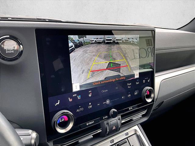 Used 2025 Lexus GX 550 image 23