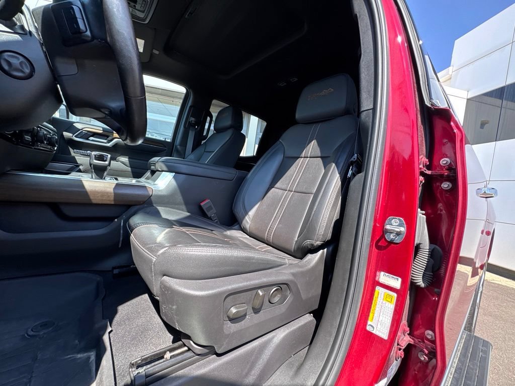 Used 2024 Chevrolet Silverado 1500 High Country AWD/4WD image 17