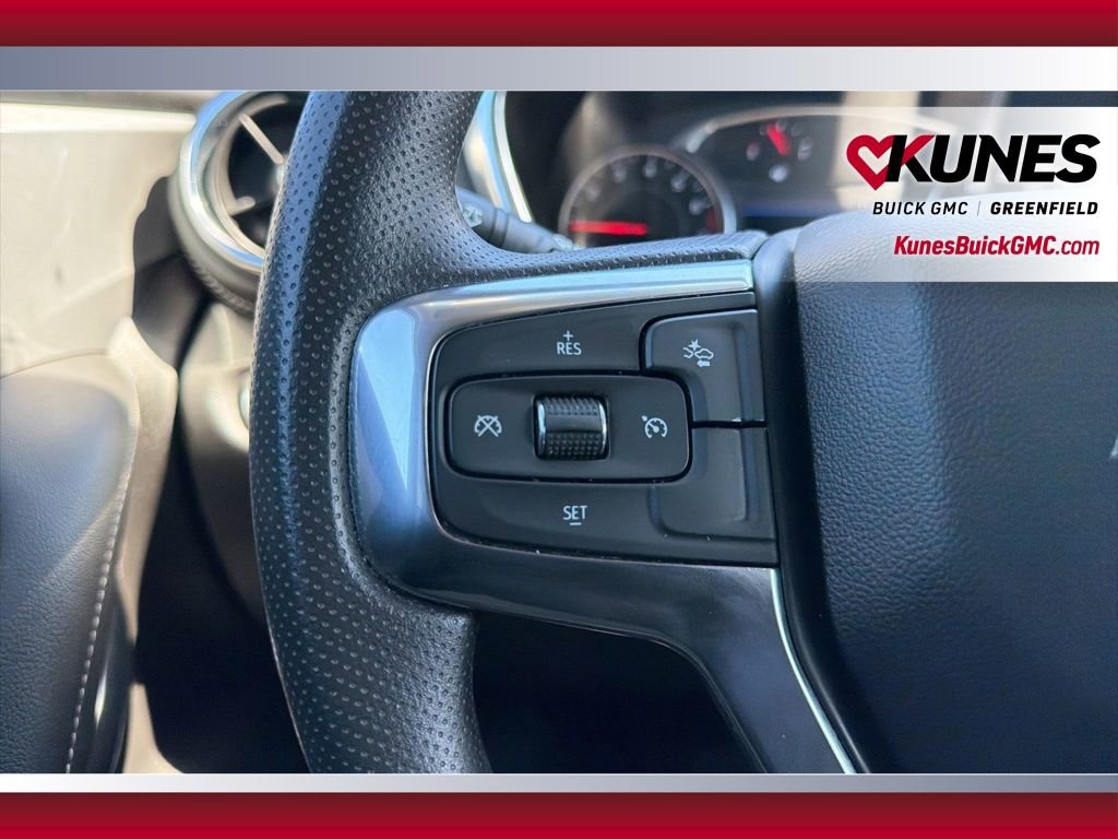 Used 2025 Chevrolet Blazer LT FWD image 20