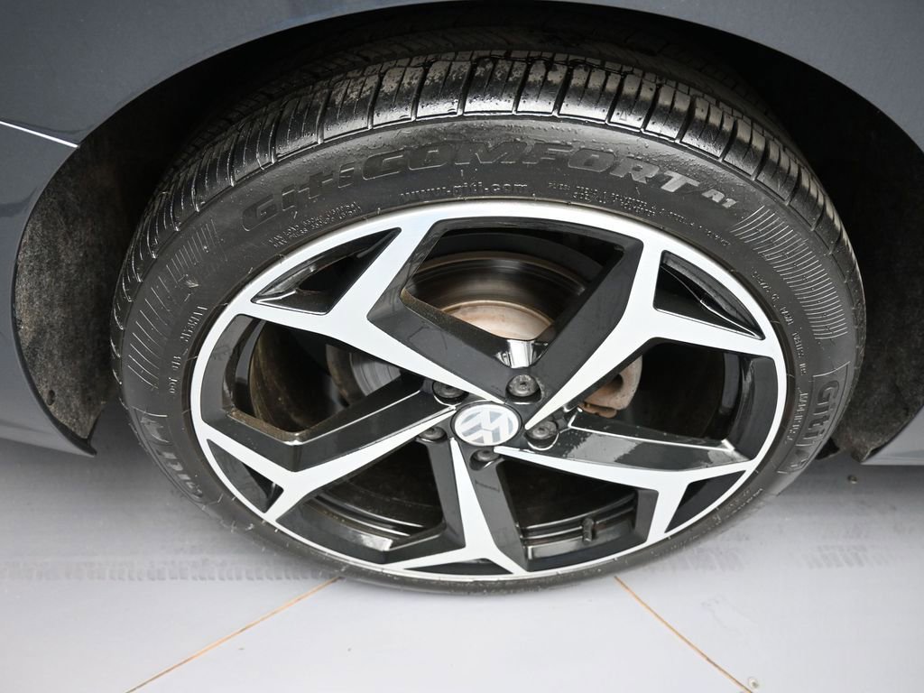 Used 2021 Volkswagen Passat 2.0T R-Line image 12