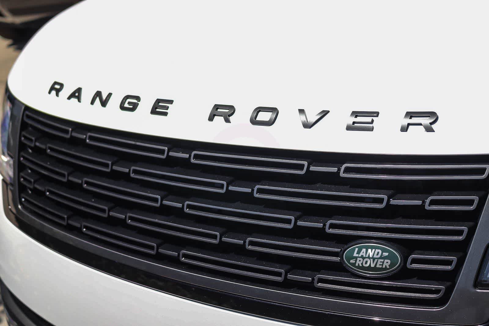 Used 2023 Land Rover Range Rover Long Wheelbase SE AWD/4WD image 11