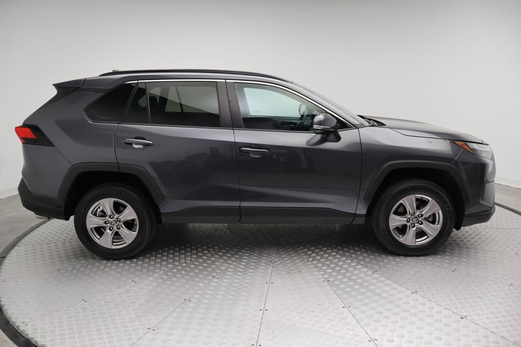 Used 2023 Toyota RAV4 XLE w/ Convenience Package image 7