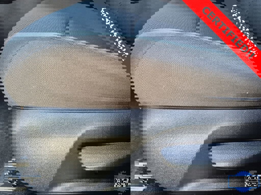 Used 2024 Toyota RAV4 LE image 17