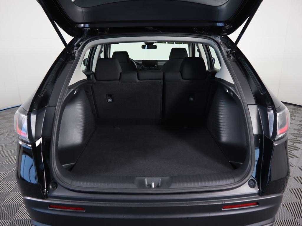 Certified 2023 Honda HR-V LX image 28