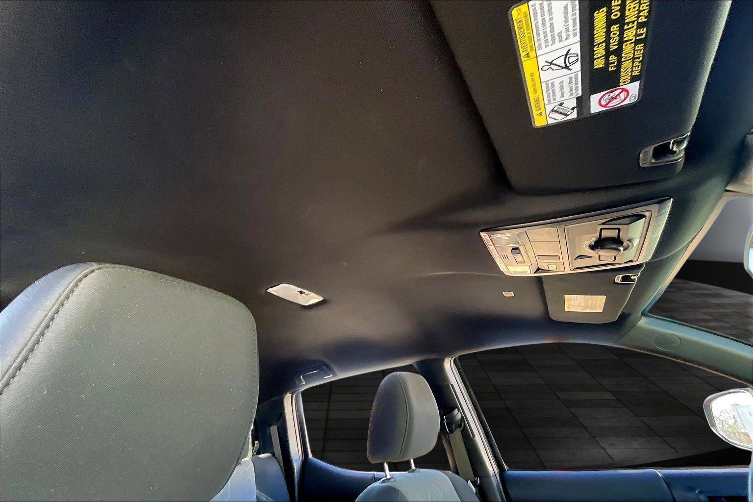 Used 2022 Toyota Tacoma TRD Off-Road image 23