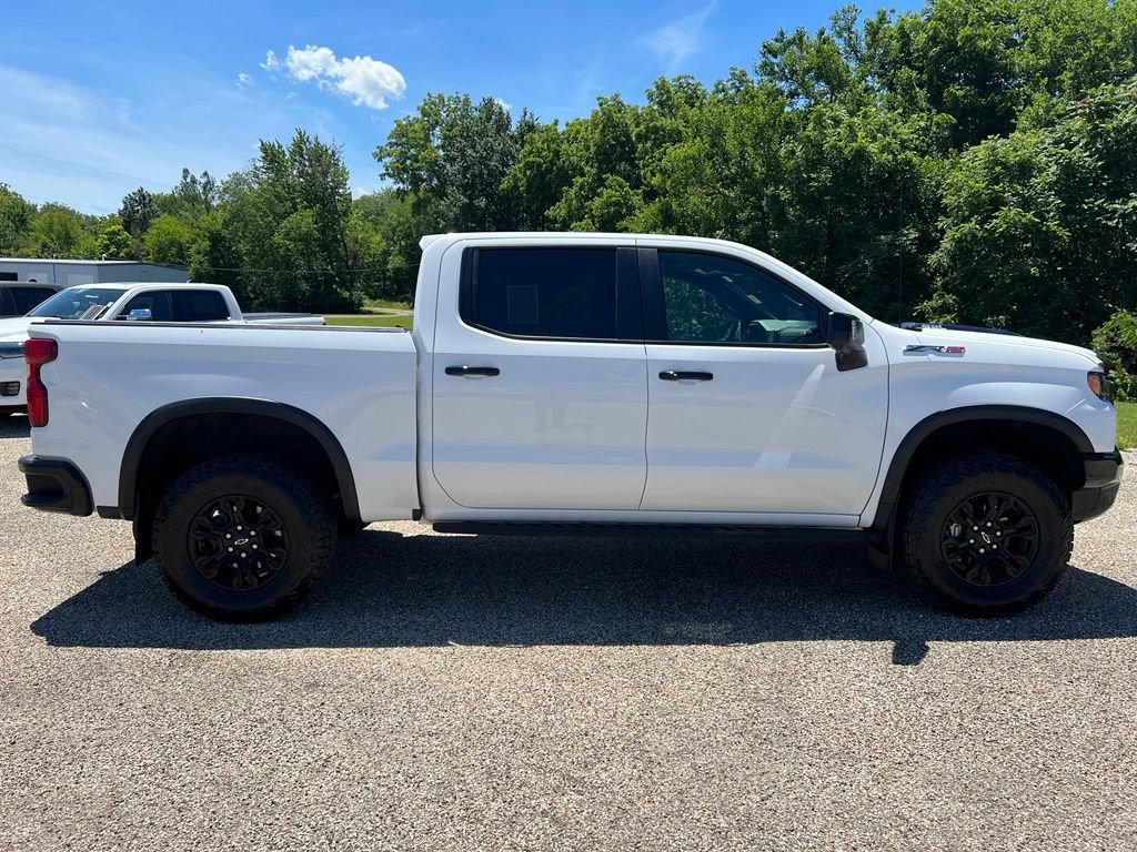 Used 2023 Chevrolet Silverado 1500 ZR2 w/ Technology Package AWD/4WD image 6