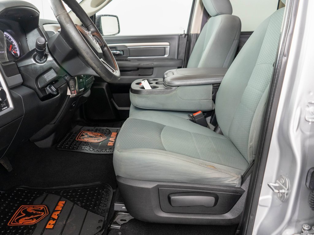Used 2017 RAM 1500 Classic SLT image 10