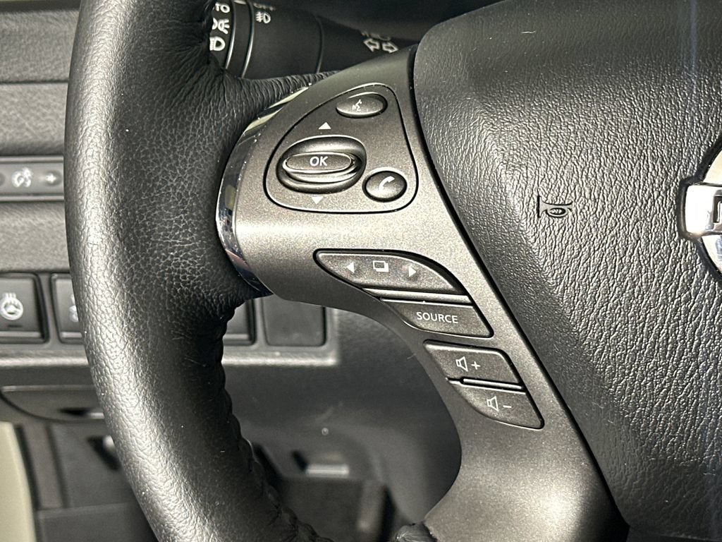 Used 2020 Nissan Murano SL w/ Moonroof Package FWD image 25