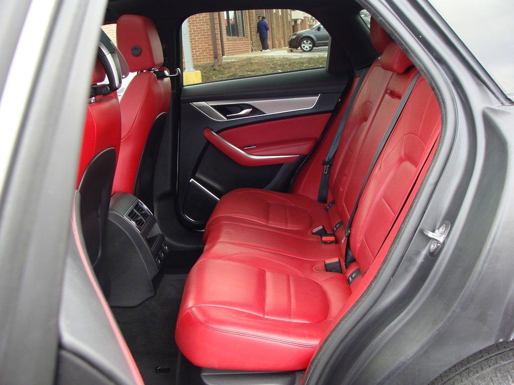 Used 2021 Jaguar F-PACE R-Dynamic S image 8