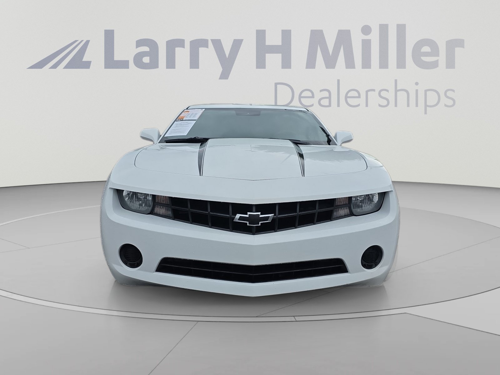 Used 2013 Chevrolet Camaro LS RWD image 8
