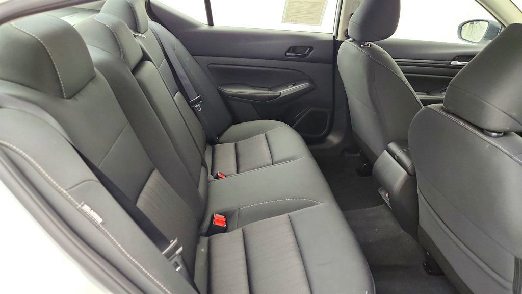 Used 2025 Nissan Altima 2.5 SV image 20