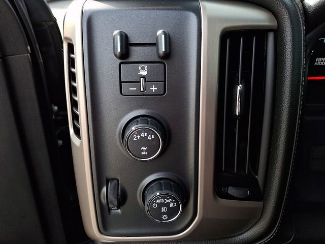 Used 2018 GMC Sierra 2500 Denali w/ Duramax Plus Package image 20
