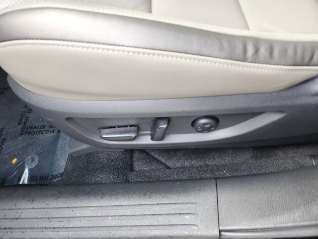 Used 2025 INFINITI QX50 Luxe image 25