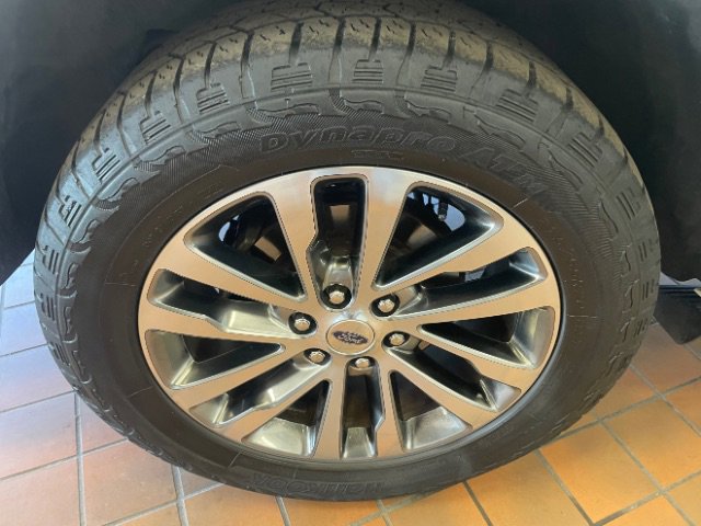 Used 2018 Ford Expedition Limited w/ Equipment Group 301A image 25