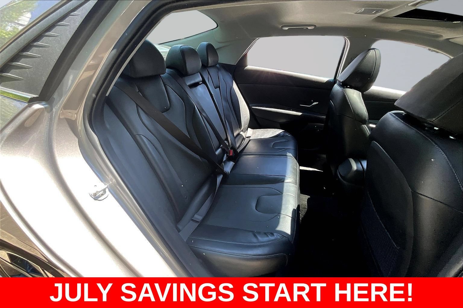 Used 2023 Hyundai Elantra Limited w/ Preferred Accessory Package FWD image 27