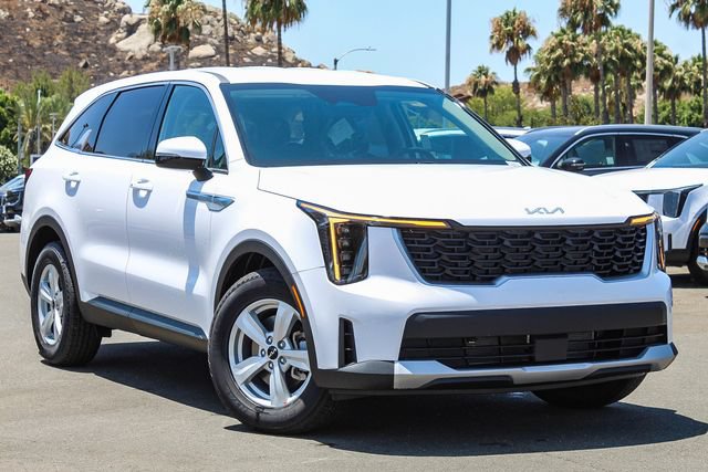 New 2024 Kia Sorento LX FWD image 2