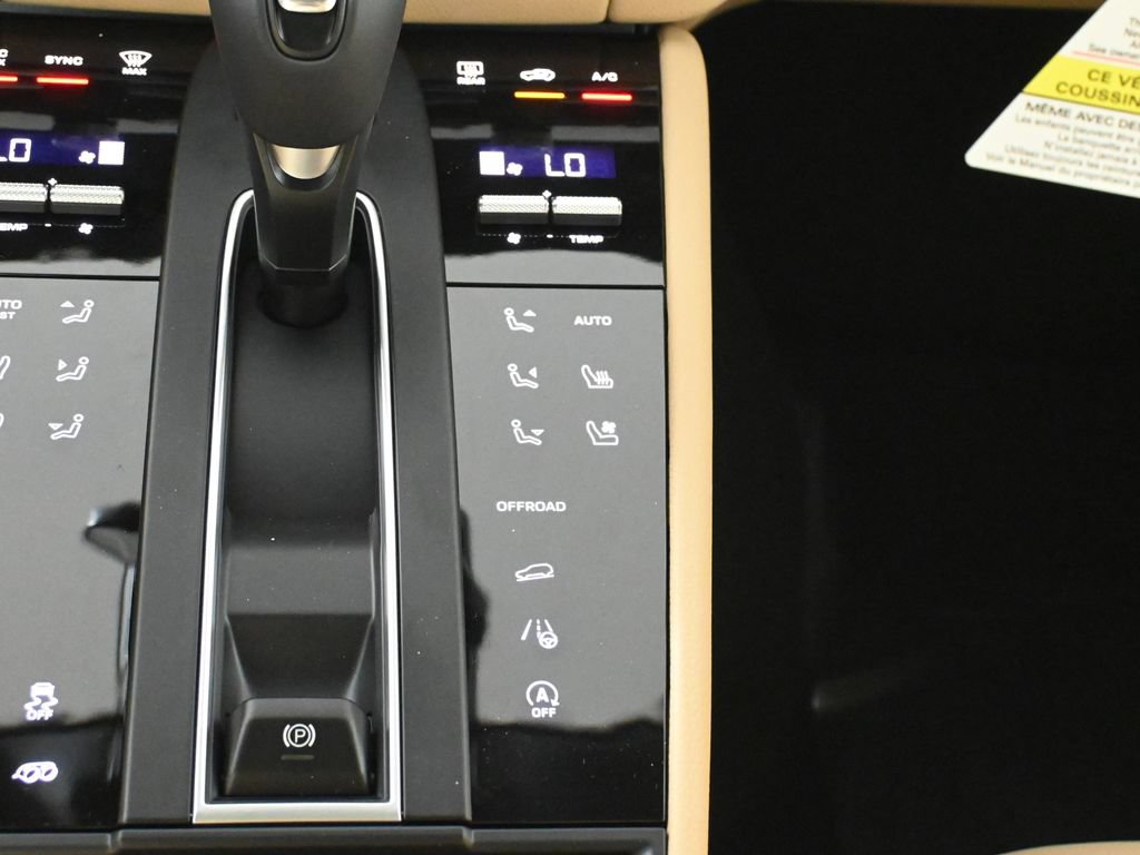 New 2026 Porsche Macan AWD/4WD image 26