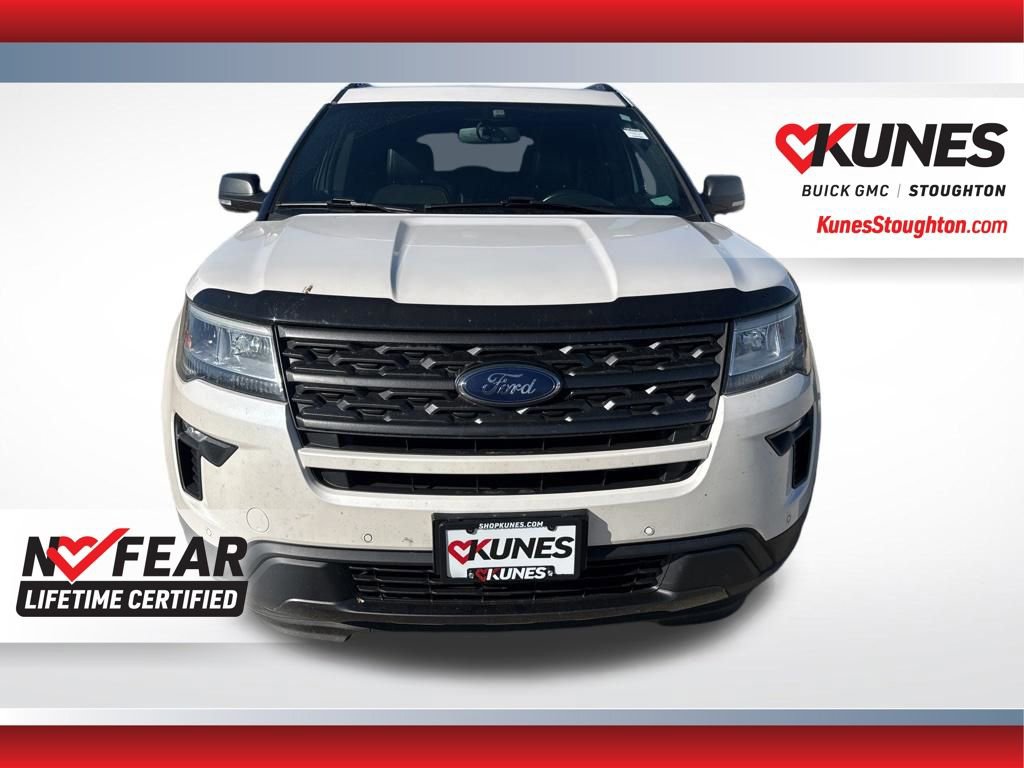 Used 2018 Ford Explorer XLT w/ XLT Appearance Package AWD/4WD image 5