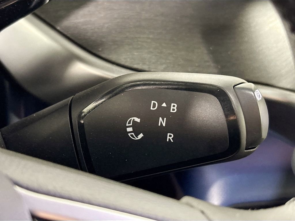 Used 2025 Volkswagen ID. Buzz Pro S Plus image 18