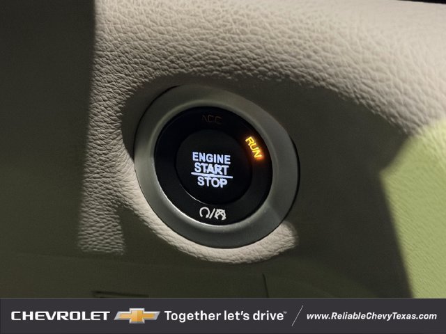 Used 2022 Chrysler Pacifica Limited FWD image 24