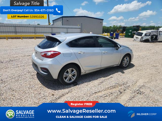 Used 2018 Chevrolet Cruze LT w/ Convenience Package FWD image 4