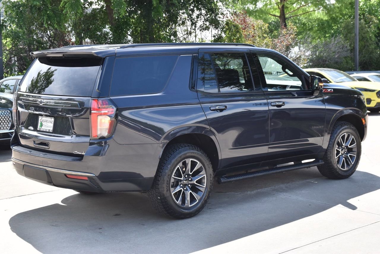 Used 2022 Chevrolet Tahoe Z71 w/ Luxury Package AWD/4WD image 7