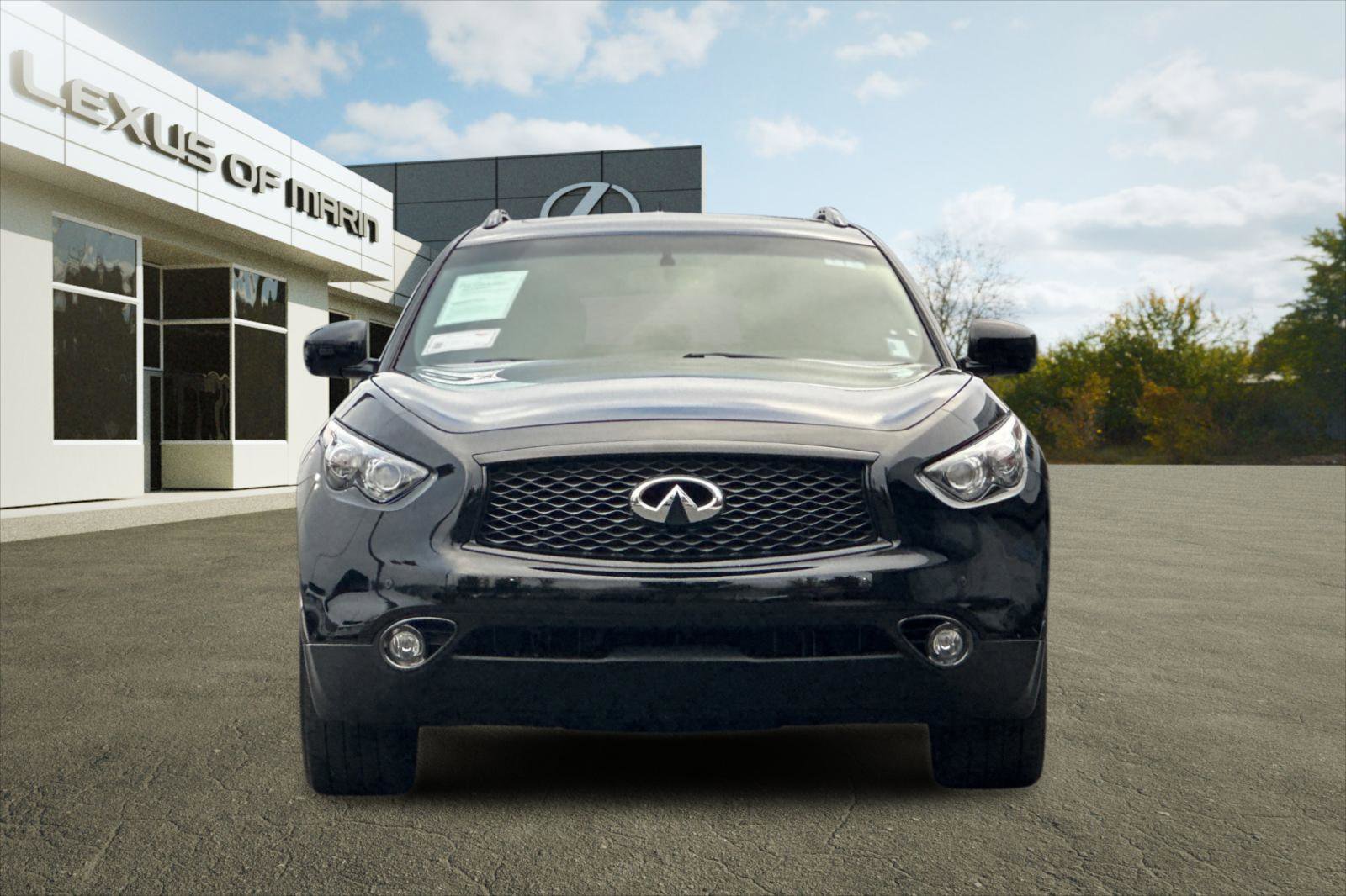 Used 2017 INFINITI QX70 AWD w/ Premium Package image 5