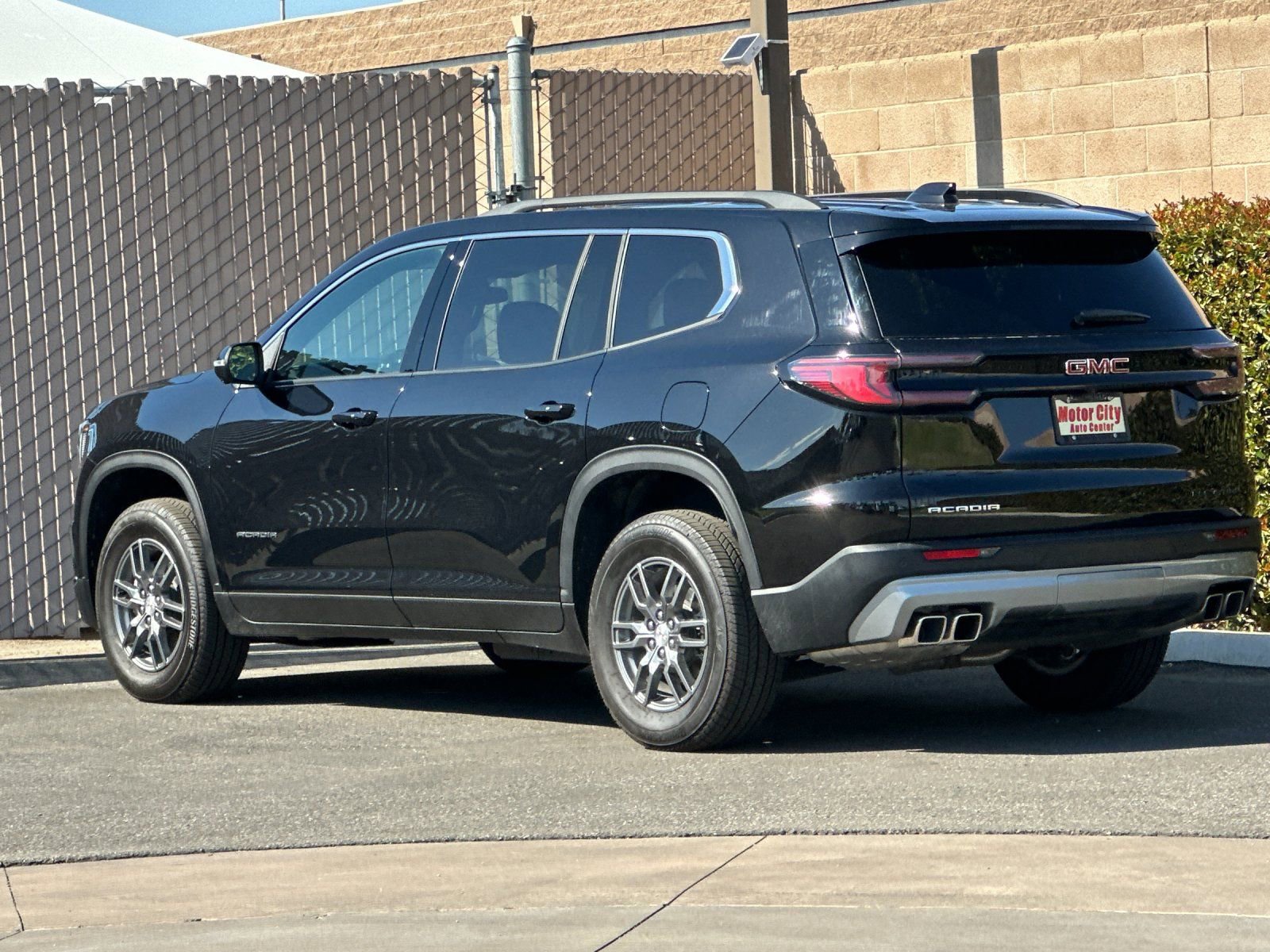 New 2025 GMC Acadia Elevation image 6