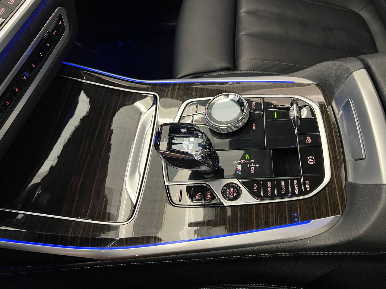 Used 2020 BMW X7 M50i w/ Executive Package image 23