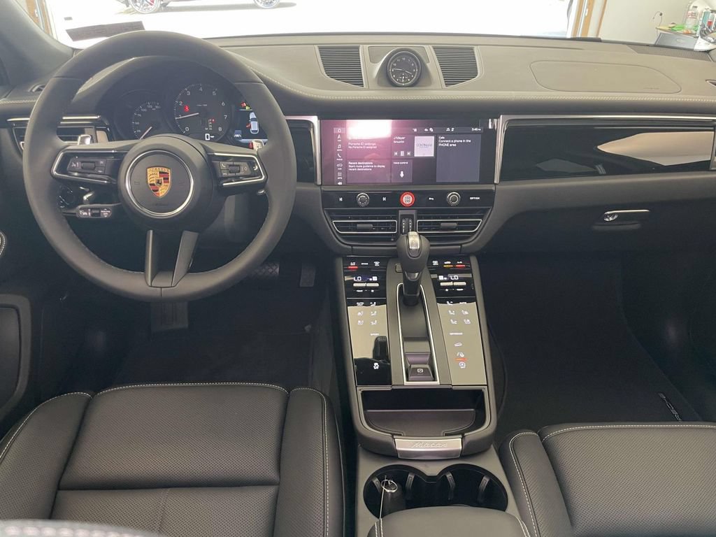 New 2026 Porsche Macan AWD/4WD image 26