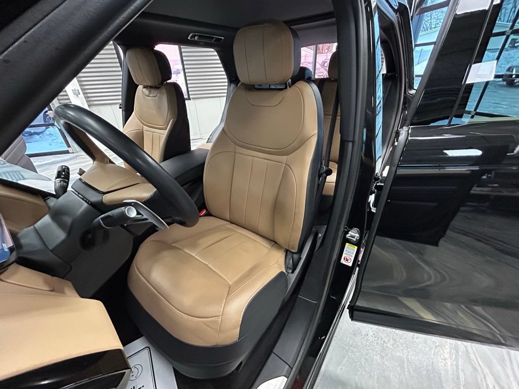 Used 2023 Land Rover Range Rover Sport SE Dynamic AWD/4WD image 8