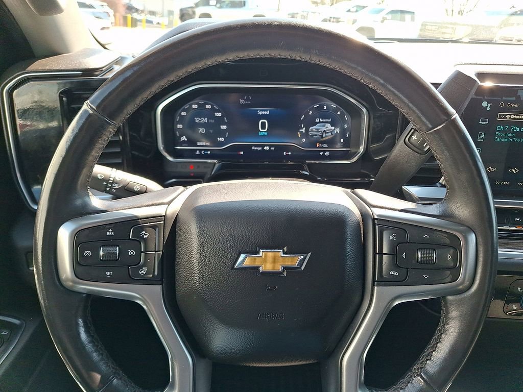 Used 2022 Chevrolet Silverado 1500 LT AWD/4WD image 18
