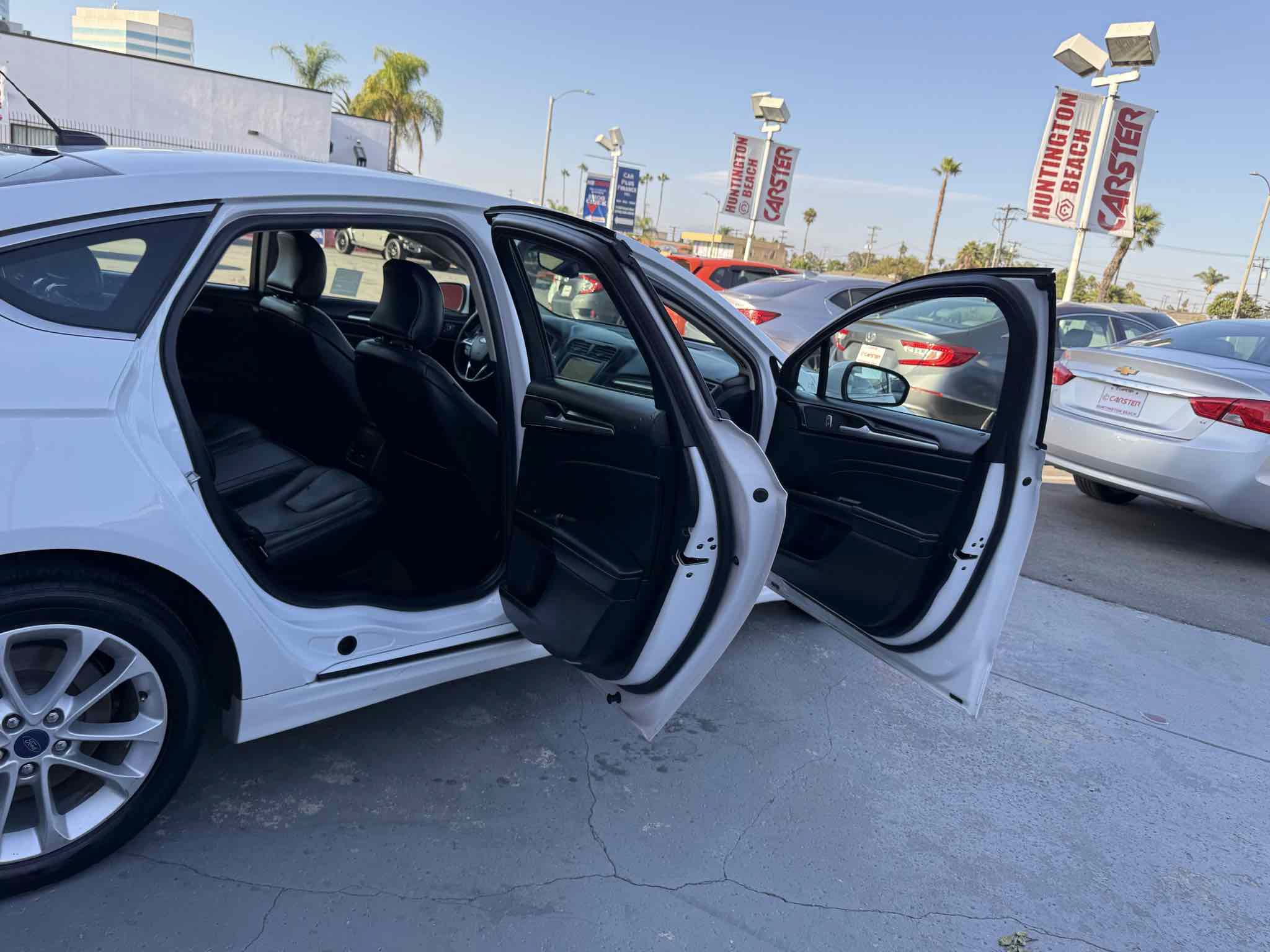 Used 2019 Ford Fusion Energi Titanium FWD image 54