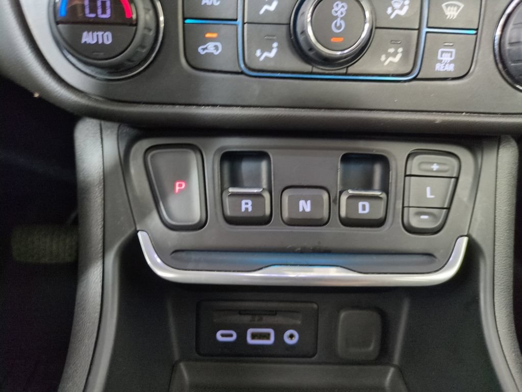 Used 2019 GMC Terrain Denali w/ LPO, Floor Liner Package FWD image 22