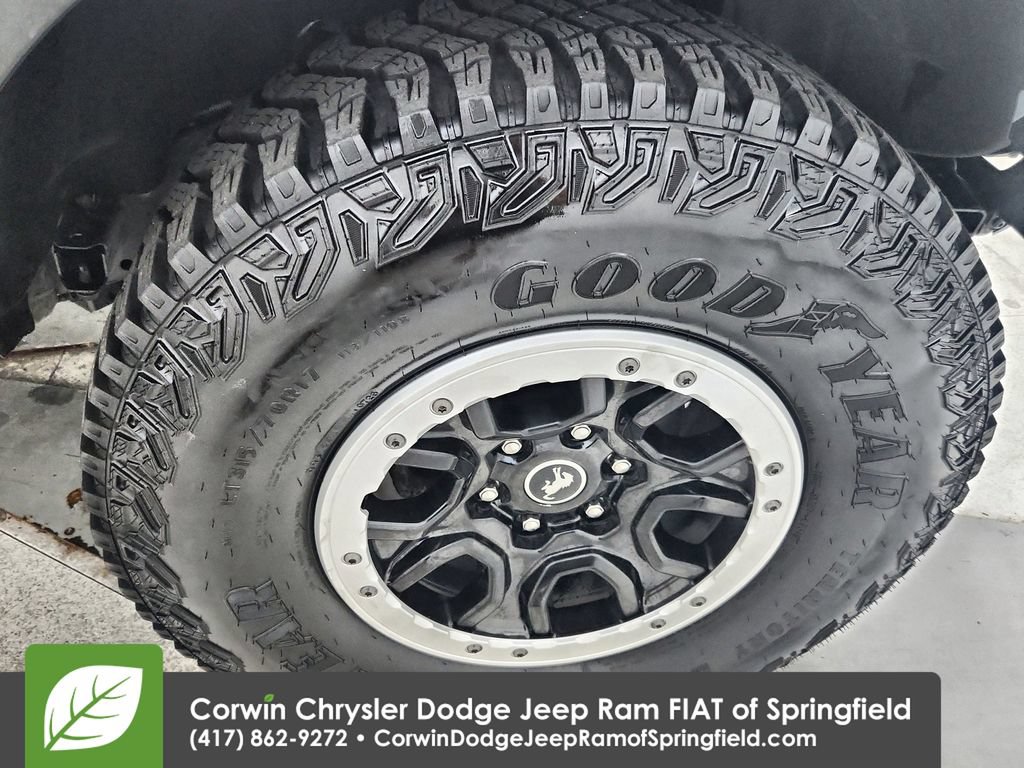 Used 2021 Ford Bronco First Edition AWD/4WD image 32