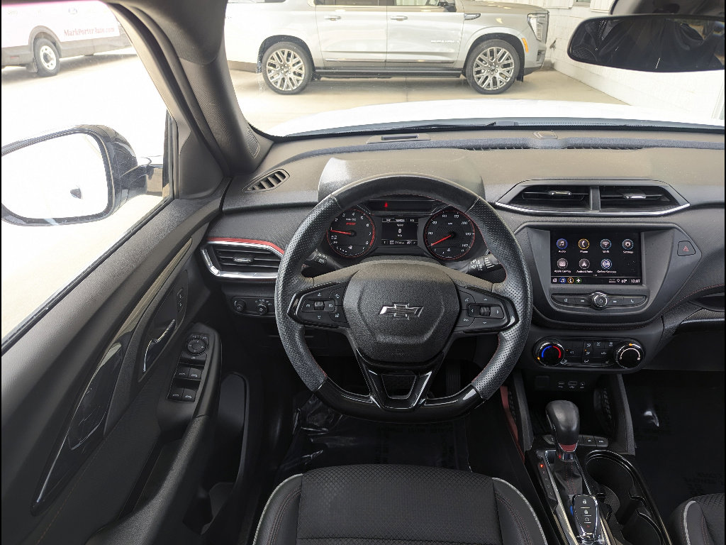 Used 2022 Chevrolet TrailBlazer RS AWD/4WD image 3