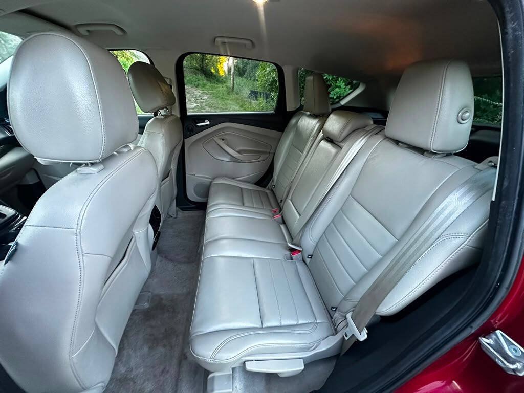 Used 2015 Ford Escape Titanium FWD image 14